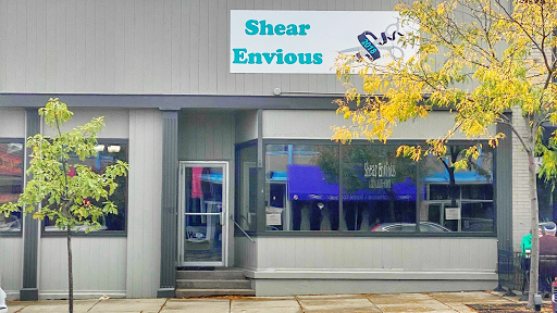 Shear Envious Valparaiso Logo