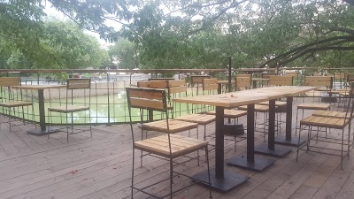 Photos of NISSET Caf&eacute;