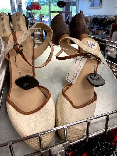 Plato's Closet - Huntsville Gallery - United States