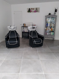 Photo n°5 de Zen Coiffure à Preuilly-sur-Claise (Salon de coiffure)