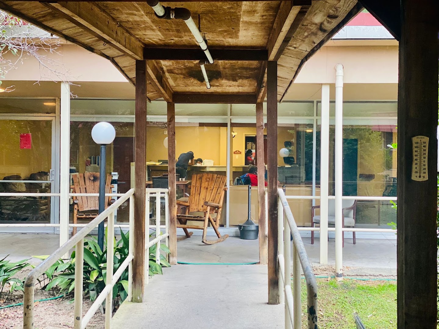 Pierremont Healthcare Center - Photo 3