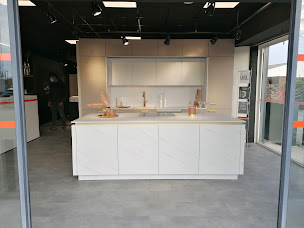 Photo n°15 de Cuisines Aviva à Boé (Magasin de matériel de cuisine)