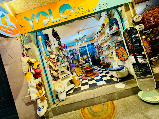 YOLO Pet Store & Spa Gallery - Mexico