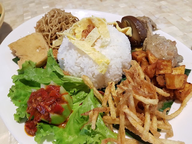 Nona Manis
