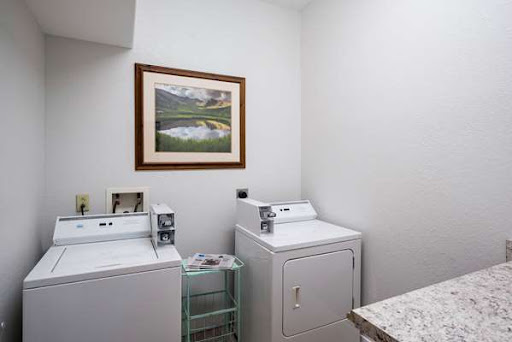 Quality Inn & Suites West - Thumbnail