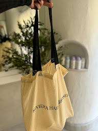 Photo n°4 de Riviera Hairdresser - Salon de coiffure Grasse - Ombré hair, lissages, soins profonds et extensions à Grasse (Salon de coiffure)