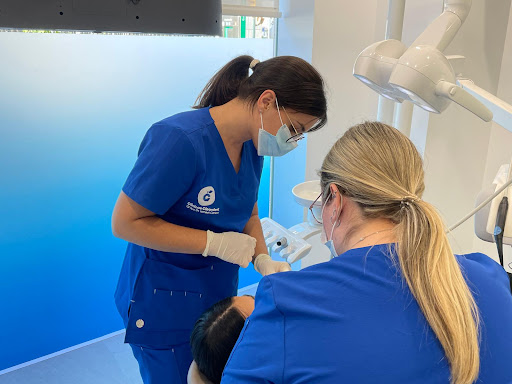 Dentista en Málaga - Cleardent