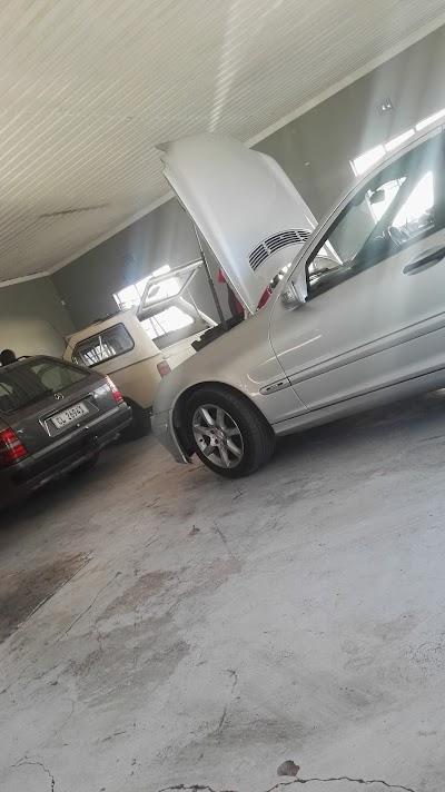 Photos of Suzuki Helderberg