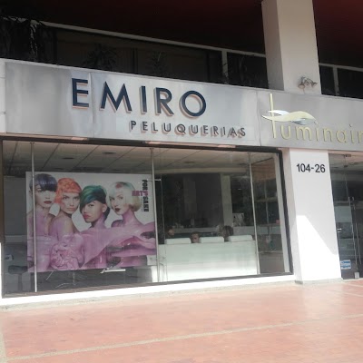 Photos of Emiro Peluquer&iacute;a