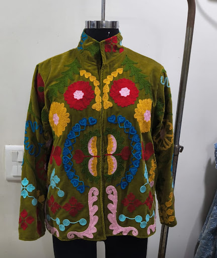 Also called as chain stitch embroidery or towel embroidery machine. post image