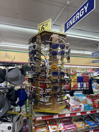 Davis Pantry - Visual