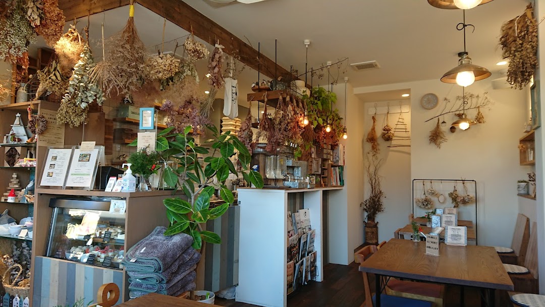 Cozy Cafe Cozy とは いごこちの良い空間 くつろいだ暖かな部屋 どうぞワクワクしながらドアを開けてください 奈良 近鉄奈良 カフェ ランチ スイーツ 女子会 一人 おしゃれ おすすめ 駐車場あり
