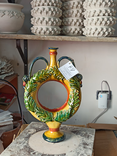 Bottega per lavorazione ceramica artistica di Rocco Gattuso