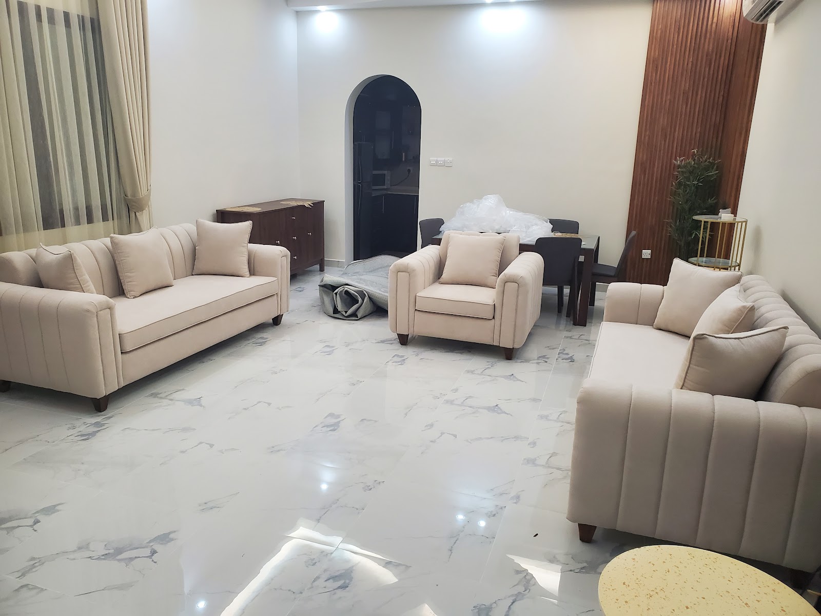 Rotana furniture rak - صورة 2