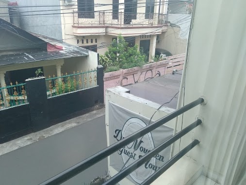 De Novaren Guest House, Author: Rahmat Wibowo