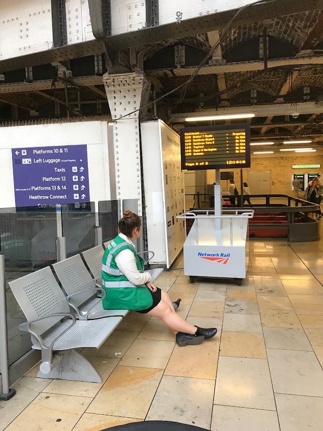 Paddington Rail Station (Stop F)