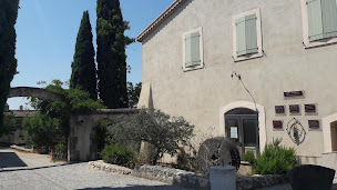 Photo n°3 de Mme Vincensini Marina à La Fare-les-Oliviers (Ostéopathe)
