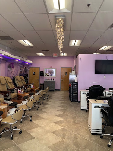 Kellys Nails And Spa interior view