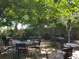 Photo n°3 de Les Domaines Qui Montent - Limonest à Limonest (Caviste)