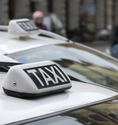 Taxi de Lavaille & Bonhoure Ph SARL - Thumbnail