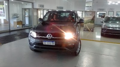 car-dealer