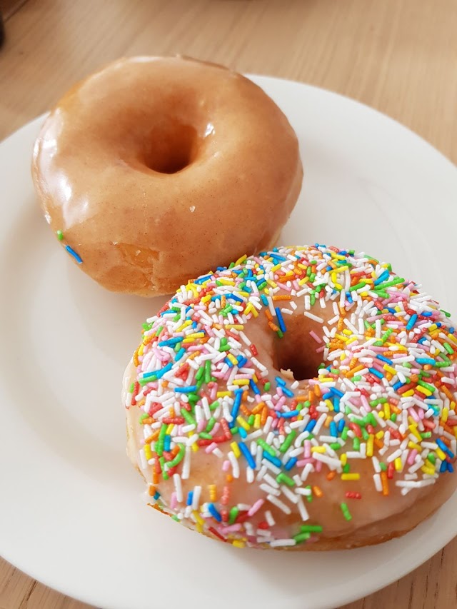 PEEJAYS doughnuts