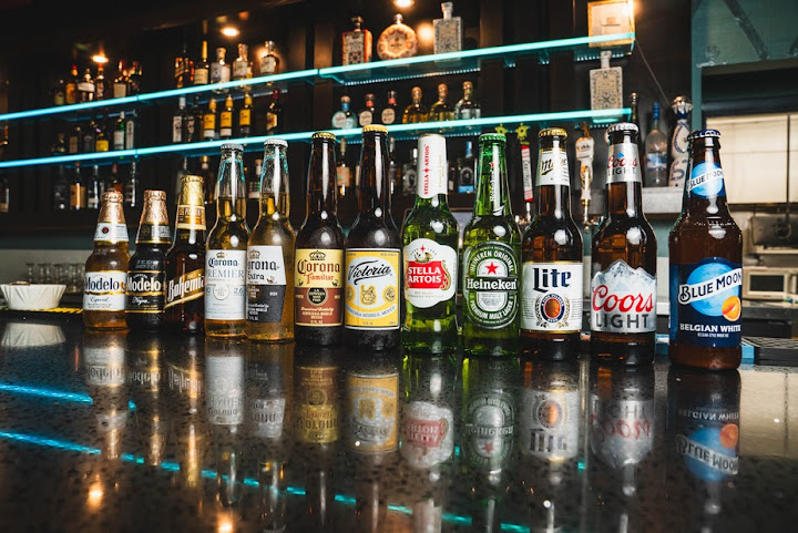 LA MALA BAR & NIGHTCLUB by null