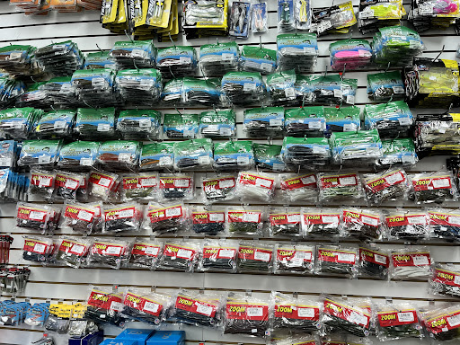 LEE'S SPORTING GOODS - Thumbnail