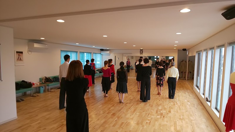 コヒヤマダンススクール