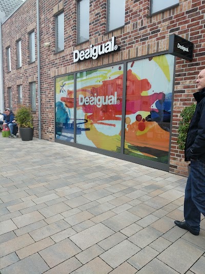 Photos of Desigual Outlet EOC Euregio