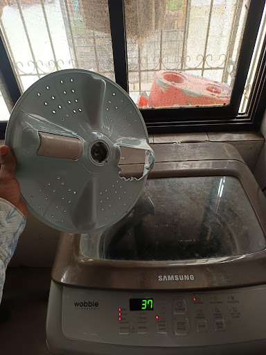 Today, we successfully replaced the pulsator of a Samsung Top Load Washing Machine at Vartak Naga… post image
