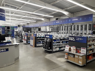 Photo n°11 de CEDEO Roubaix : Sanitaire - Chauffage - Plomberie à Roubaix (Fournisseur de matériel d'éclairage scénique)