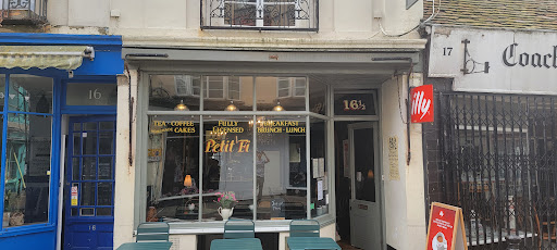 Petit Fi - Visual