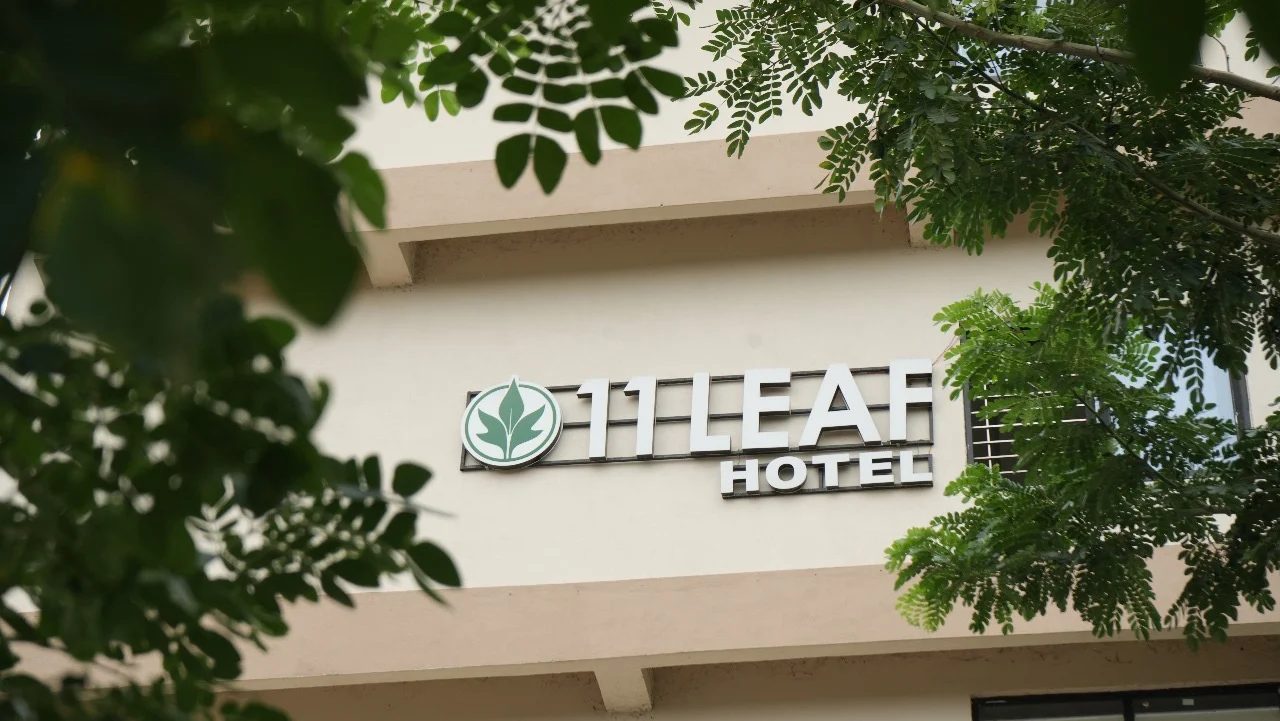 11 Leaf Hotel