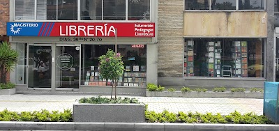 Photos of Librer&iacute;a Magisterio