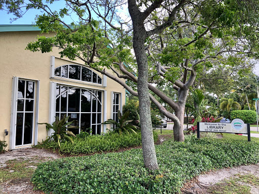 Richard C. Sullivan Public Library Gallery - United States