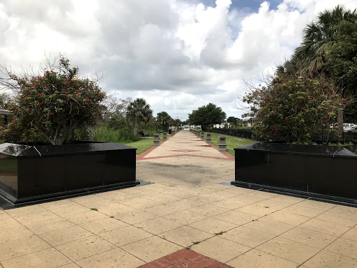 Gemini Monument - Visual