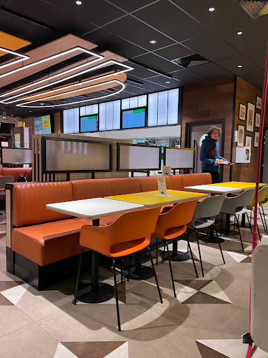 Photo 5 - Burger King