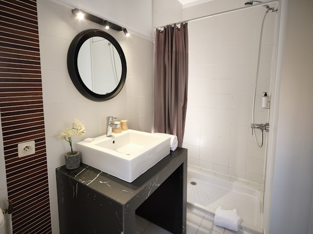 Hôtel Les Négociants by null