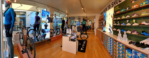 UYN / TITICI STORE - TORBOLE SUL GARDA - Thumbnail