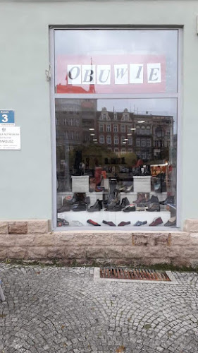 SKLEP OBUWNICZY