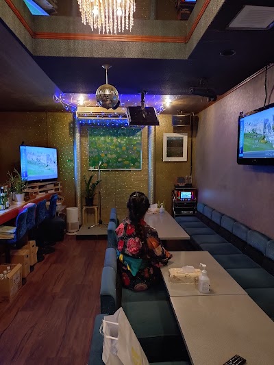 カラオケ喫茶白傘