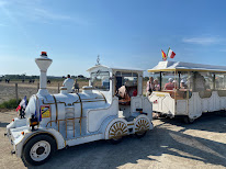 Le Petit train camarguais à Saintes-Maries-de-la-Mer