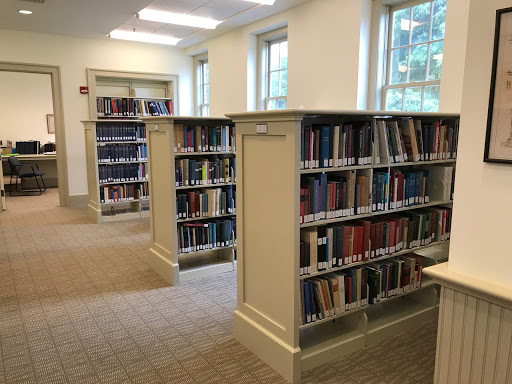 Peter Memorial Library Gallery - United States