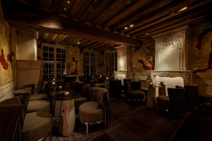 CRAVAN Paris 6e by null