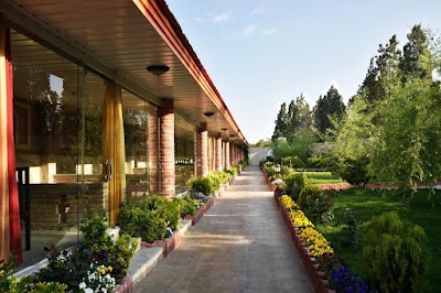 Photos of رستوران عمارت شاندیز