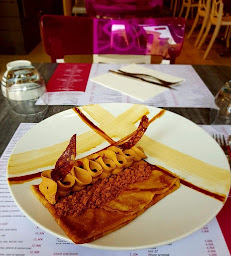 Photo n°48 de Crêperie La Terre Est Ronde à Bellegarde (Crêperie)