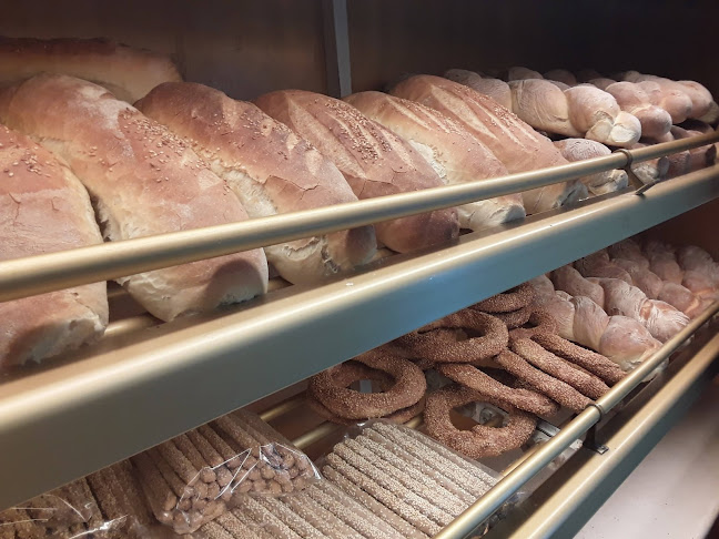 Opinii despre Αρτοποιείο "ΛΑΜΒΑΚΗΣ" în Χαλκηδόνα - Αρτοποιείο