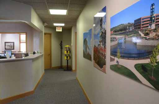 Dr. Lee Brown, DDS - Visual