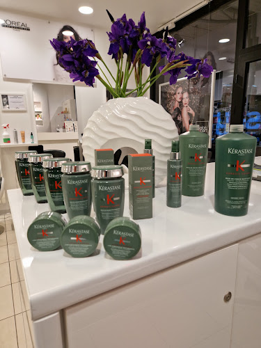Fashion Salon Fryzjersko-Kosmetyczny M1 Radom - Salon fryzjerski
